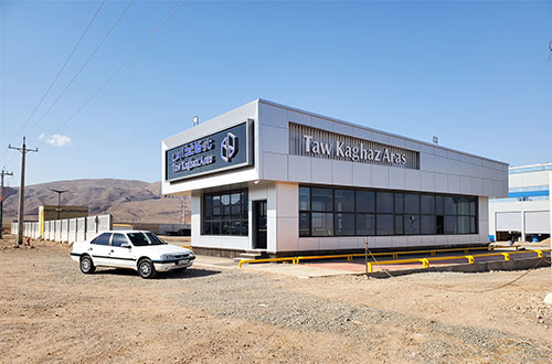 Taw Kaghaz Aras