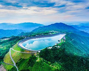 张智刚董事长走访五家能源发电集团 共同扛起电力保供首要责任 携手推进能源绿色低碳转型